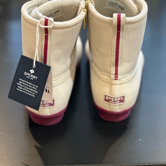 Sperry Women’s Duck Boots Size 8 - Picture 3 of 6